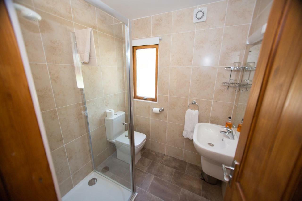 Invercauld Lodges Ballater Bagian luar foto