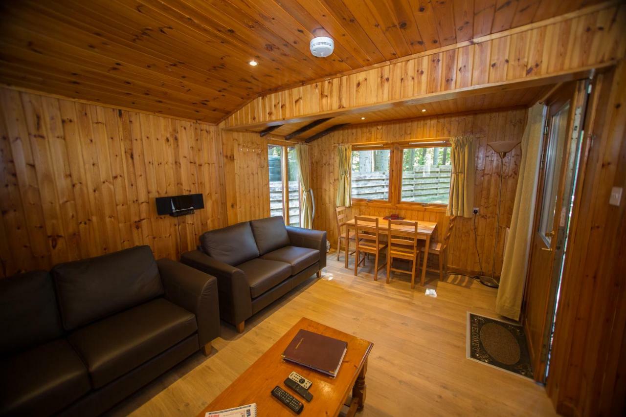 Invercauld Lodges Ballater Bagian luar foto