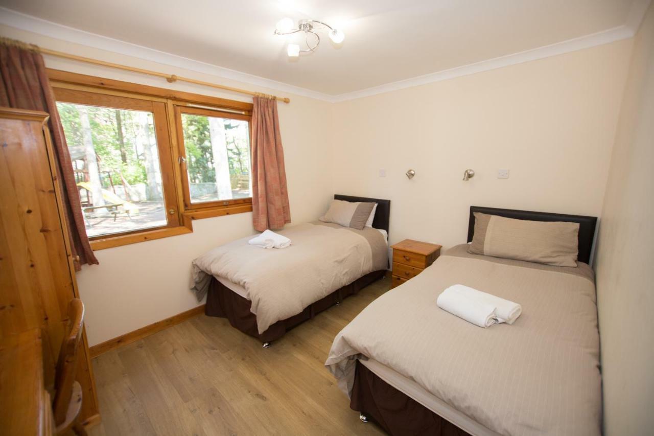 Invercauld Lodges Ballater Bagian luar foto
