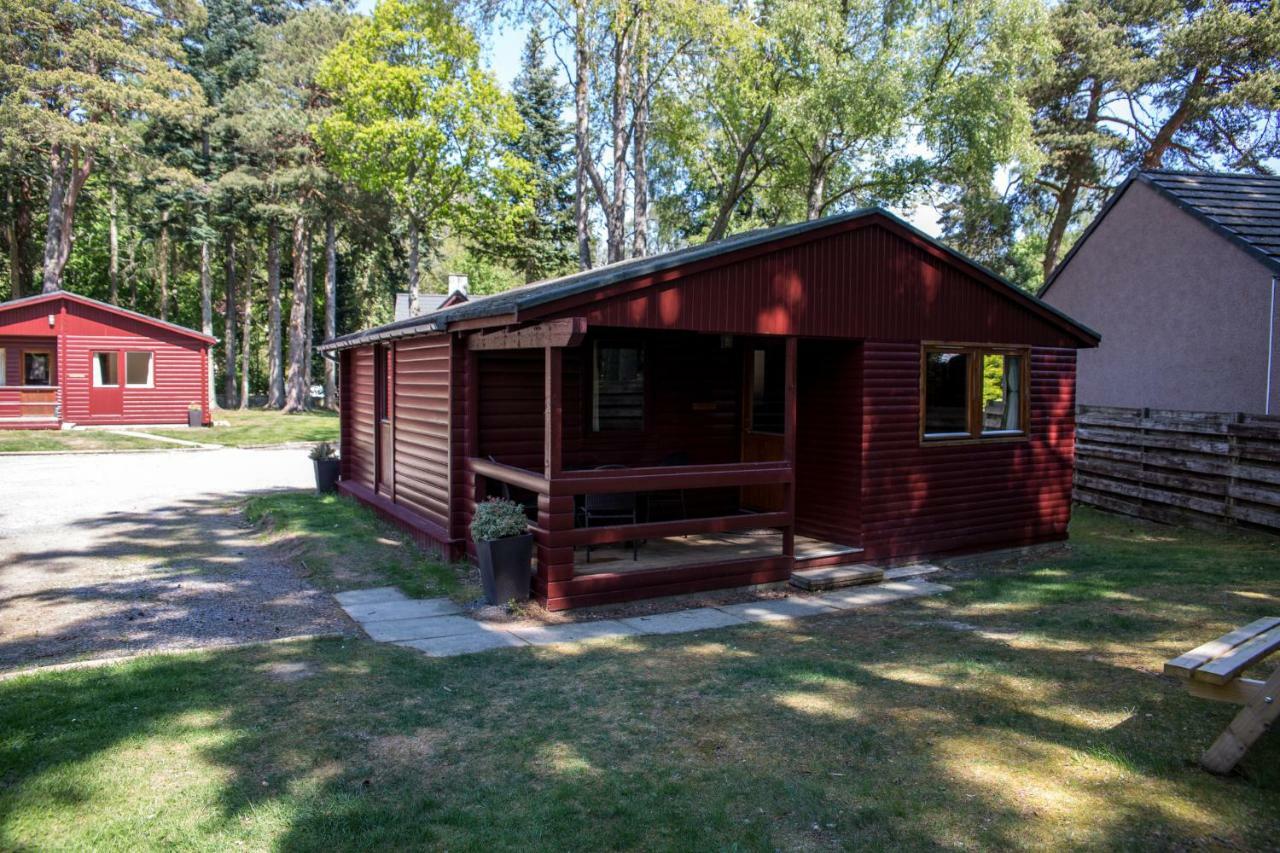 Invercauld Lodges Ballater Bagian luar foto