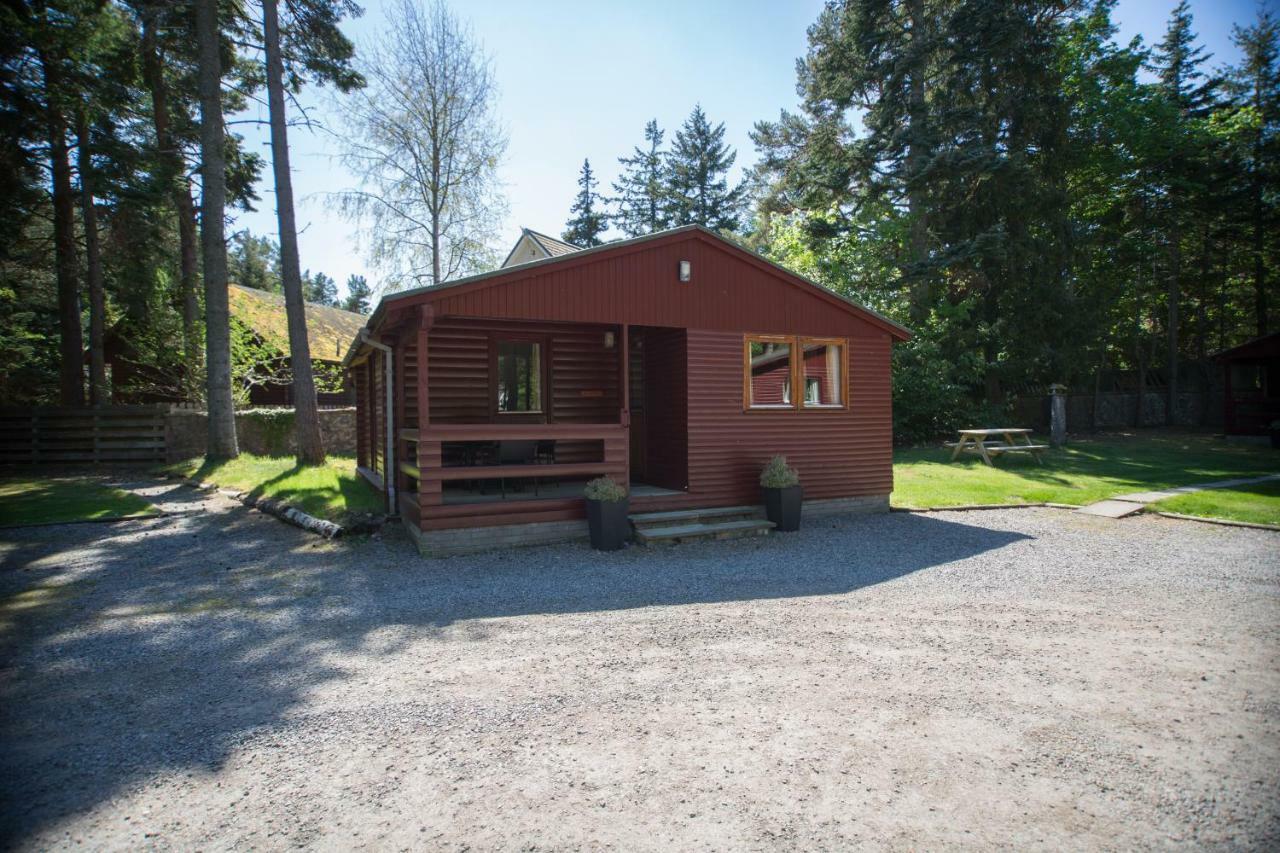 Invercauld Lodges Ballater Bagian luar foto
