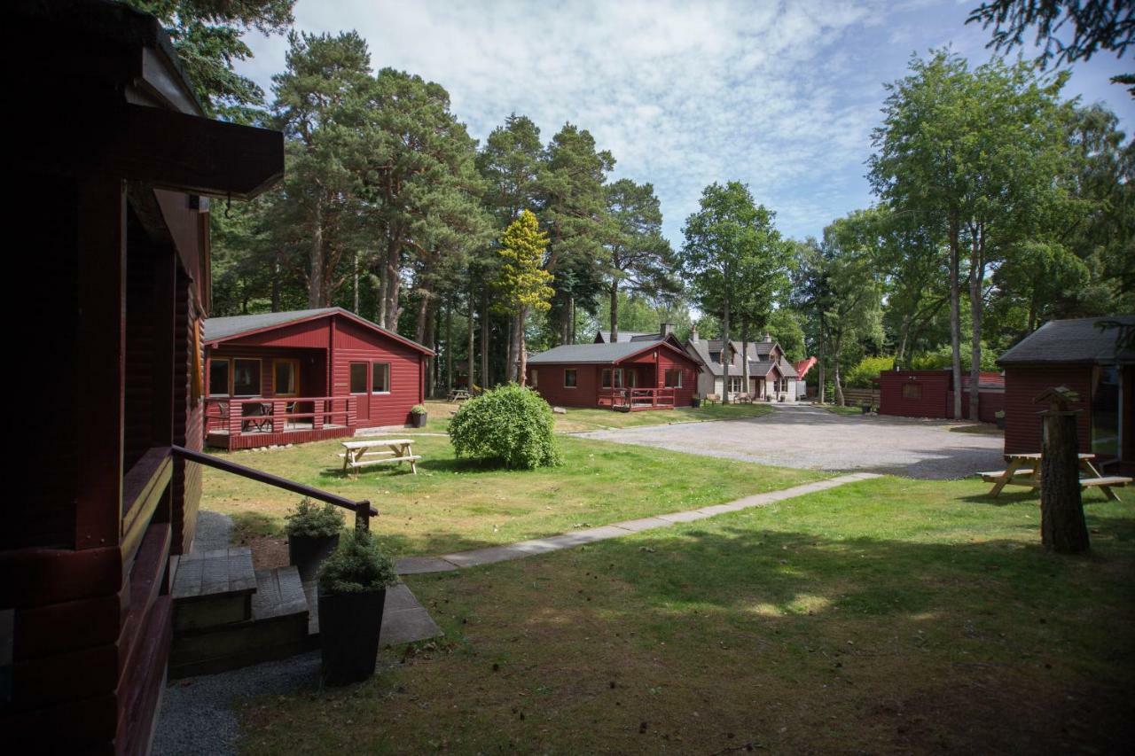 Invercauld Lodges Ballater Bagian luar foto