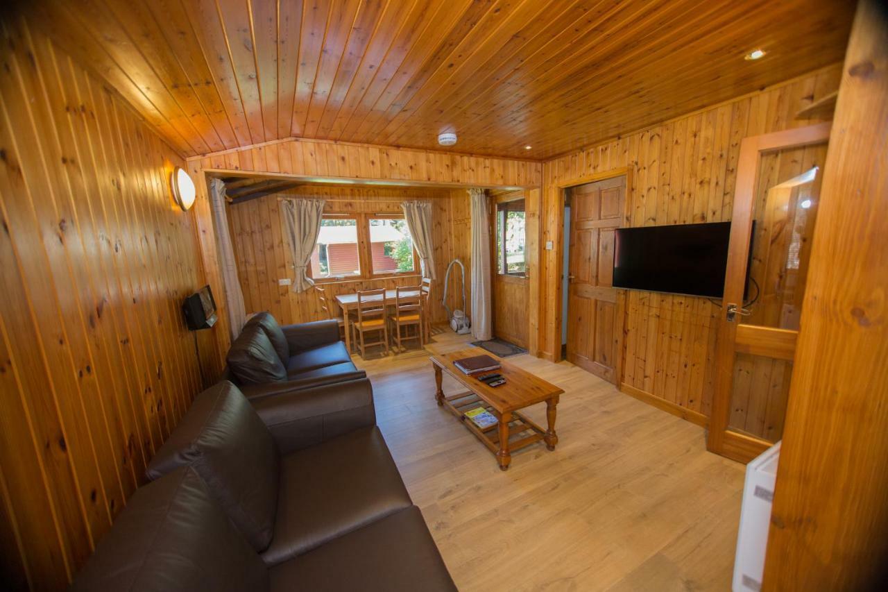 Invercauld Lodges Ballater Bagian luar foto
