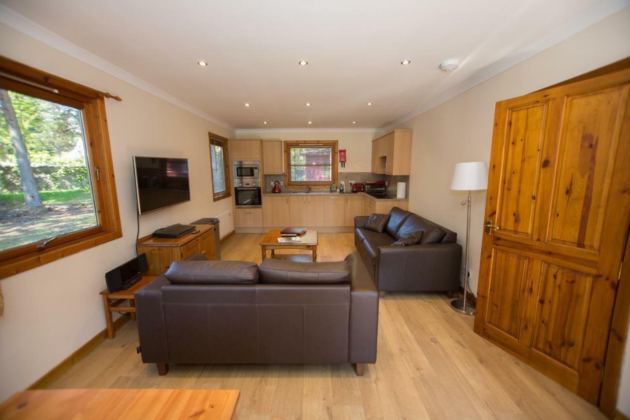 Invercauld Lodges Ballater Bagian luar foto