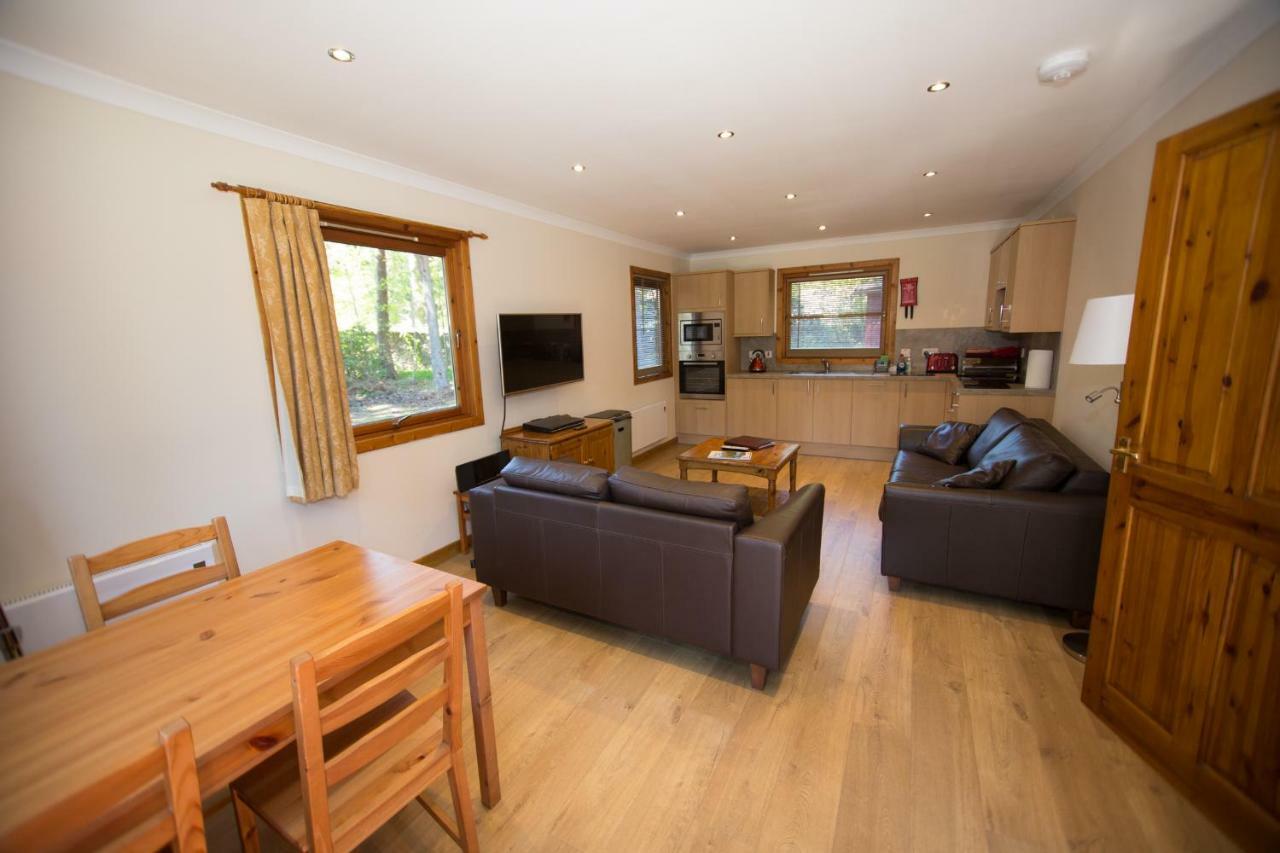 Invercauld Lodges Ballater Bagian luar foto